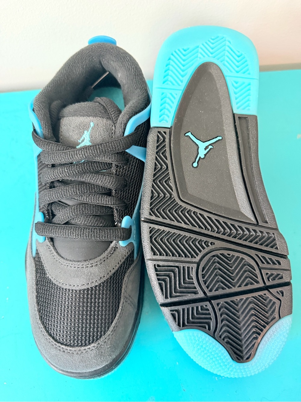 Jordan Kids' Black & Light Blue Athletic Shoes